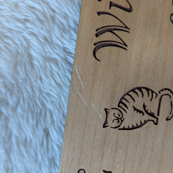 Darling Wooden Cat-Themed Picture Frame 4x6 - Picture 6 of 7